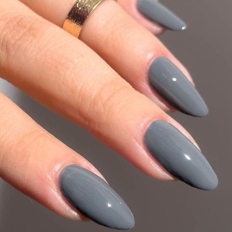 ‘Stone Nails’ Are the Quiet-Luxury Manicure to Try This Spring Stone Color Nails, Stone Blue Nails, Stone Grey Nails, Grey Nails Ideas, Essie Cocktail Bling, Neutral Mani, Purple Veil, Nails Gray, Luxury Manicure