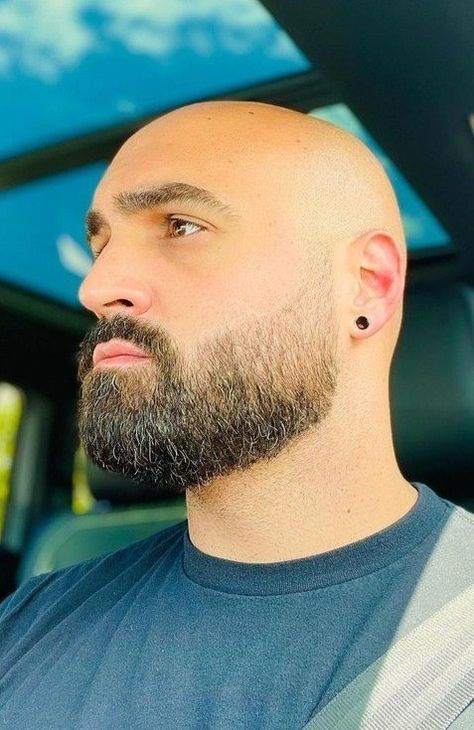 Beard Trimming Styles, Bald Head With Beard, Shaved Head With Beard, Beautiful Healthy Hair, Beard And Mustache Styles, Bald Men With Beards, Stubble Beard, Bald Men Style, Mens Hairstyles With Beard