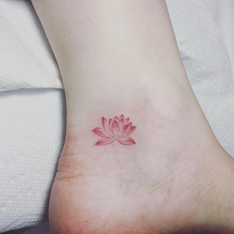 #lotustattoo #ankletattoo #jingstattoo #ink #inked #nytattooartist #detailedtattoowork #femaletattooartist #tatted Red Lotus Tattoo, Simple Lotus Flower Tattoo, Lotusblume Tattoo, Small Lotus Tattoo, Water Lily Tattoos, Lotus Tattoo Design, Flower Wrist Tattoos, Inspiration Tattoos, Red Ink Tattoos