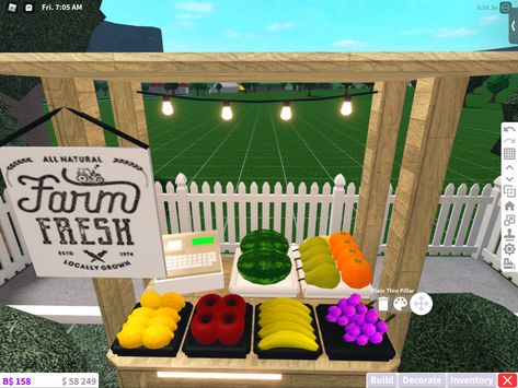 Bloxburg City Grocery Store, Ice Cream Shop In Bloxburg, Bloxburg Stands Ideas, Supermarket Bloxburg Ideas, Bloxburg Vegetable Garden, Smoothie Shop Bloxburg, Bloxburg Market Stall, Bloxburg Stall Ideas, Town Layouts Bloxburg Large Plot