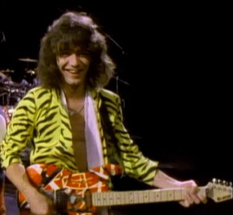 Van Halen 80s, Eddie Van Halen, Punk Music, 80s Music, I Miss Him, Van Halen, Guitar Player, Rock Bands, Music Video