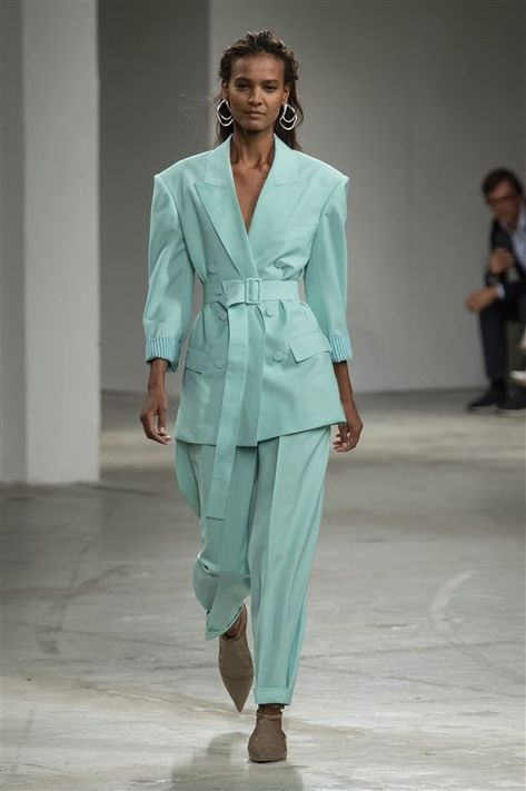 Agnona, Milan FW, SS20, women's fashion, blue suit, tailored suit, pastels, runway Pastel Runway, Milan Fashion Week Spring 2020, Textures Fashion, Smart Casual Women, Indian Fashion Trends, Fashion Week Spring 2020, Tailored Suit, Woman Suit Fashion, Milan Fashion Weeks