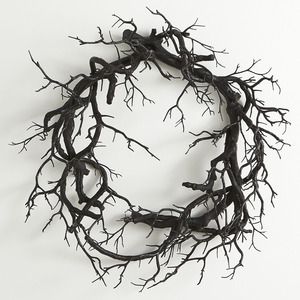 Creepy Black Branch Wreath Halloween Table Centerpieces, Halloween Chic, Table Halloween, Diy Halloween Decor, Halloween Tattoo, Chic Halloween, Artificial Wreath, Wreaths & Garlands, Halloween Table