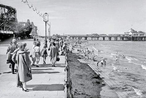 New Brighton - 1960 New Brighton Beach, Uk Cities, Liverpool Docks, Liverpool City Centre, Liverpool History, Photographs And Memories, Liverpool Home, Liverpool City, Uk City