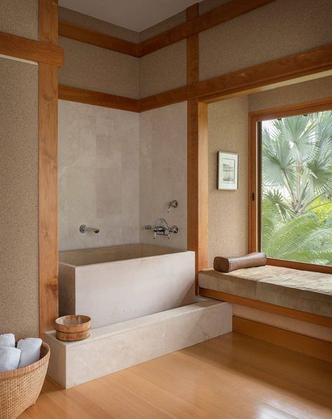 Japanese Soaking Tubs: Modern Bathroom Luxury at its Trendy Best Modern Japanese Bathroom, Japanese Bathroom Ideas, Japan Bathroom, Japanese Bathrooms, Japanese Bathroom Design, Japanese Style Bathroom, Asian Bathroom, Small Space Bathroom Design, Spa Style Bathroom