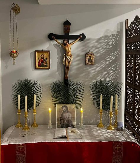 Alter For Jesus, Modern Altar Design Home Catholic, Catholic Decor Home Ideas, Altar Design Home, Home Altar Catholic Beautiful, Home Oratory, Wall Altar Ideas Catholic, Orthodox Altar, Catholic Home Altar