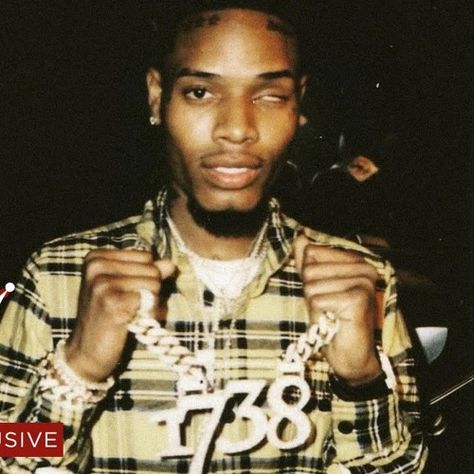 Fetty Wap "420" (WSHH Exclusive - Official Audio) x Worldstar Hip Hop https://t.co/F95aJ9pKex #iFinesseMusic $KPD https://t.co/K2j2vu4hIF x ifinessemusic x http://twitter.com/ifinessemusic/status/855252811277324289 Fetty Wap Wallpapers Aesthetic, Fetty Wap Wallpapers, Source Magazine, 2010s Aesthetic, Fetty Wap, Chris Brown Videos, Anime Rapper, Celebrity Memes, Cute Halloween Makeup