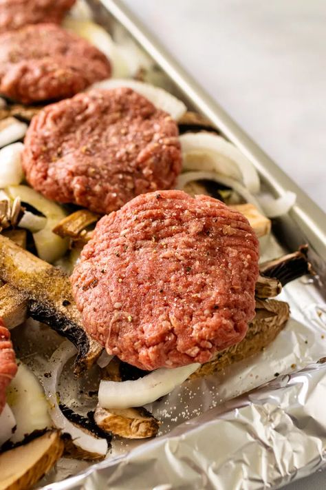 Sheet Pan Hamburger Steak with Mushrooms & Onions - A Southern Soul Supper Meat Dishes, Southern One Pot Meals, One Bake Sheet Meals, Hamburger And Onions Recipe, Autumn Main Dishes, Meal Ideas Hamburger Meat, Quick Meals For Groups, Sheet Pan Hamburgers With Onions, Hamburger Meat And Veggies Recipes