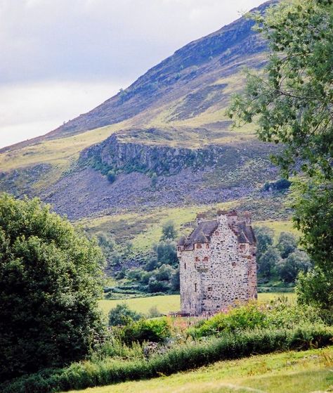 Forter Castle by Gordon Hatton - near to Forter, Angus, Great Britain Forter Castle, Duke Of Argyll, Highland Fling, Orkney Islands, Abandoned Castles, Scotland Castles, Tower House, Irish Sea, Scottish Castles