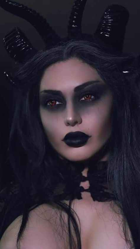 Witchy Make Up Looks, Scary Victorian Costume, Demon Eye Makeup Halloween, Queen Of Darkness Makeup, Gothic Demon Costume, Demon Witch Costume, Black Demon Halloween Costume, Goth Goddess Makeup, Dark Angel Make Up Halloween