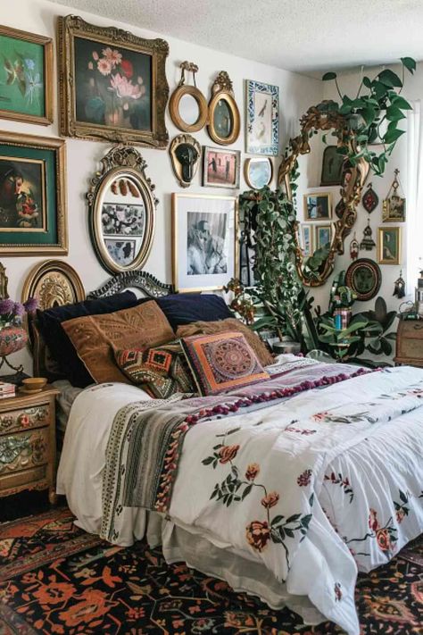 Vintage Maximalist Decor, Maximalist Bedroom, Eclectic Decor Bedroom, Cottagecore Bedroom, Cozy Bohemian, Bedroom 2024, Mirror Gallery, Mirror Gallery Wall, Indian Bedroom