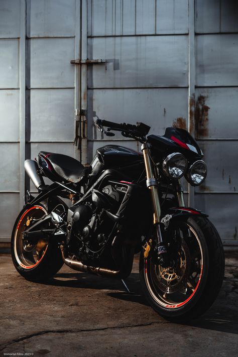 Triumph 675, Triumph Triple, Triumph Street Triple 675, Street Triple 675, Triumph Speed Triple, Image Moto, Speed Triple, Triumph Street Triple, Street Triple