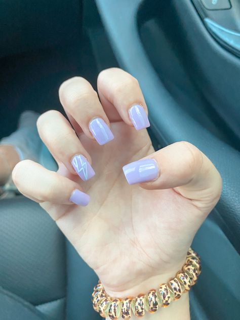 Light purple nails with white lightning bolt Purple Nails With Lightning Bolt, Nail Designs With Lightning Bolt, Lighting Bolt Nails Designs, Purple Western Nails, Cute Light Purple Nails, Nails With Lightning Bolt, Light Purple Nails Acrylic, Light Purple Nail Ideas, Short Purple Nail Ideas