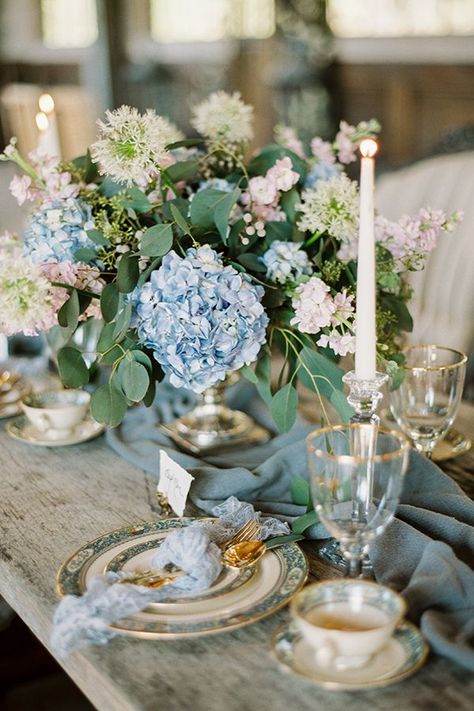 Dreamy French Inspired Wedding Details: For more inspo, visit www.pinterest.com/laurenweds/wedding-blogs?utm_content=buffer39ba7&utm_medium=social&utm_source=pinterest.com&utm_campaign=buffer French Inspired Wedding, French Country Wedding, Rustic Wedding Decorations, Strictly Weddings, Unique Wedding Flowers, Blue Wedding Flowers, Dusty Blue Weddings, French Wedding, Rustic Chic Wedding