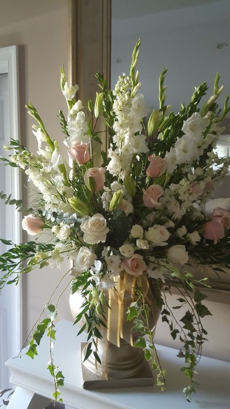 Gladiolus Flower Centerpiece, Floral Arrangements With Gladiolas, Bouquet With Gladiolus, White Roses Arrangement Vase, Urn Vase Floral Arrangements, Arrangements With Gladiolus, Gladiolus Flower Arrangements Vase, Large Arrangements Floral Design, Grand Flower Arrangements