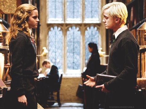 Pin for Later: We Have Definitive Proof That Malfoy and Hermione Were Doing It Draco Y Hermione, Harry Potter Theories, Harry Potter Fanları, Film Harry Potter, Snape And Lily, Draco And Hermione, Images Harry Potter, Harry James Potter, Harry Potter Fanfiction