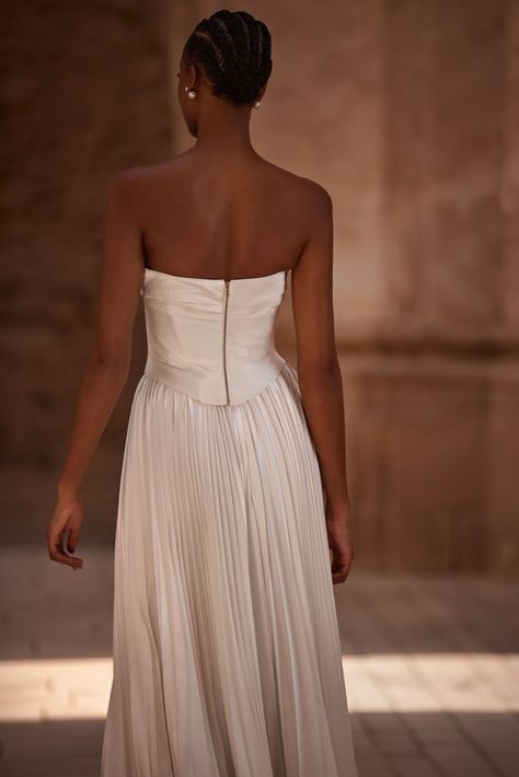 Pleated Bridal Gown, Satin Pleated Wedding Dress, Pleated Skirt Wedding Dress, Pleated Wedding Gown, Plisse Wedding Dress, Pleated White Dress, Corset Bridal Gown, Pleated Wedding Dress, Peplum Corset