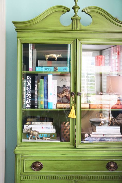 Decorating with books: Using a china cabinet as a bookshelf www.pencilshavingsstudio.com China Cabinet As Bookcase, Books In China Cabinet, China Cabinet Into Bookcase, China Cabinet Bookcase, Decorate With Books, Glass China Cabinet, Diy Home Staging, Decorating With Books, Vintage China Cabinets