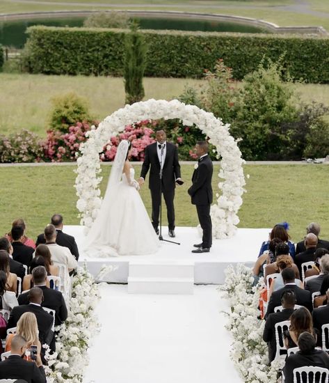 Platform Wedding Ceremony, Wedding Alters, White Platform, Wedding Inspo, Wedding Ceremony, Dream Wedding, White