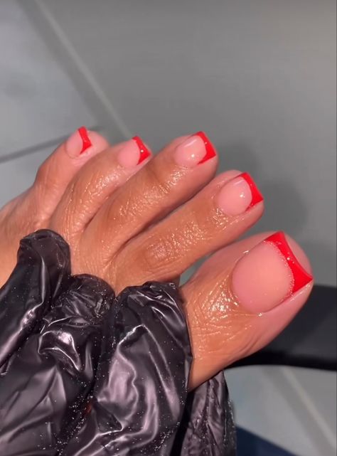 Nail Ideas Feet Summer, Red Acrylics Nails, Red French Tip Nails Pedicure, Toe Nail Valentine Designs, Acrylic Nails Toes Art Designs, Cute Acrylic Toes Design, Short Red Tip Acrylic Nails, Valentines Nails And Toes, Red Mani And Pedi