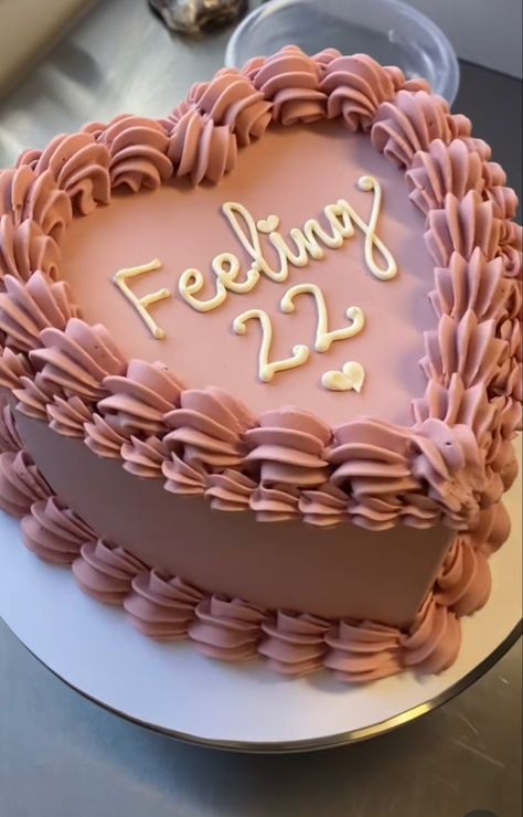 22 Yr Old Birthday Cake, Anaversery Cakes, Trendy Heart Cake, Small Heart Shaped Cakes, Cakes For 22nd Birthday, 22 Heart Cake, 22nd Birthday Cake For Women, Birthday Cake 22 Years, 22 Birthday Ideas Cake