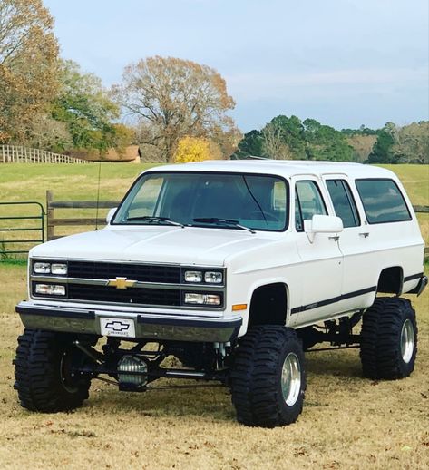 Gmc Syclone, 87 Chevy Truck, Best Suv Cars, Chevy 4x4, Dodge Challenger Srt Hellcat, Mud Trucks, Lifted Chevy, Lifted Chevy Trucks, The Hound