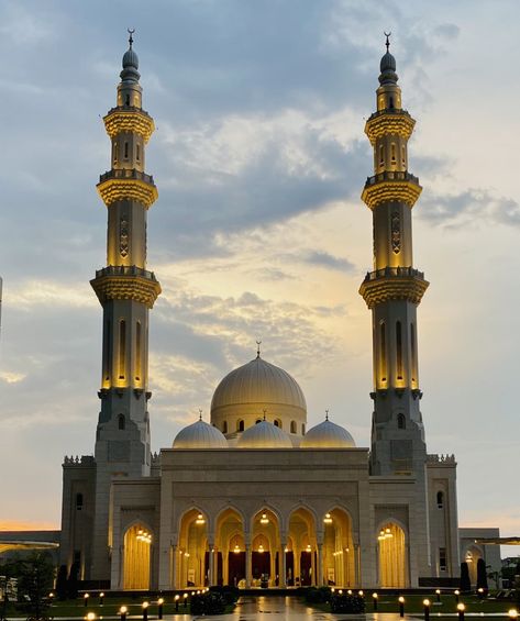 Phone wallpaper Masjid Sendayan Wallpaper, Masjid Sendayan, Masjid Sri Sendayan, Wallpaper Islami, Islamic Pic, Qur'an Photography, Dark Mode, Wall Papers, Emoji Wallpaper