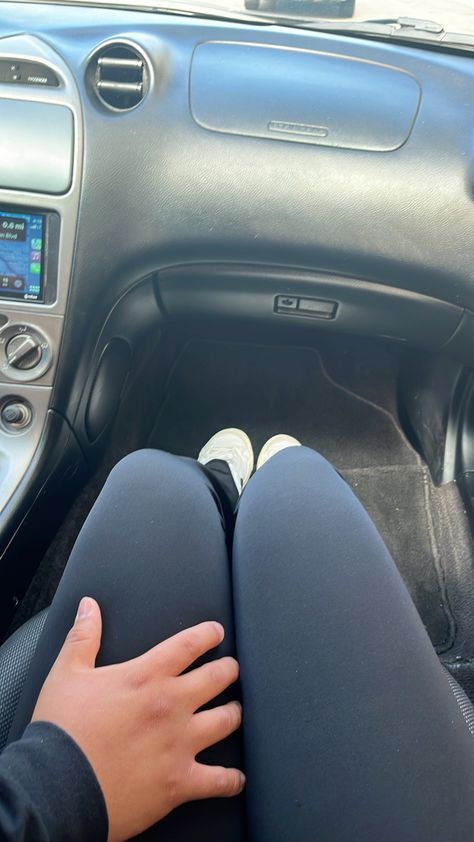 Left hand is steerin' the other is grippin' your thigh #couplegoals #softlaunch #carrides #passengerprincess Guy Holding Thigh, Bf And Gf Goals Pictures Holding Hands, Hand On Thigh Fake Story, Thigh Touches Aesthetic, Boyfriend Thigh Grab Aesthetic, Thigh Touches Couples, When He Grabs Your Thigh, Guy Touches Thigh, Thigh Hand Placement