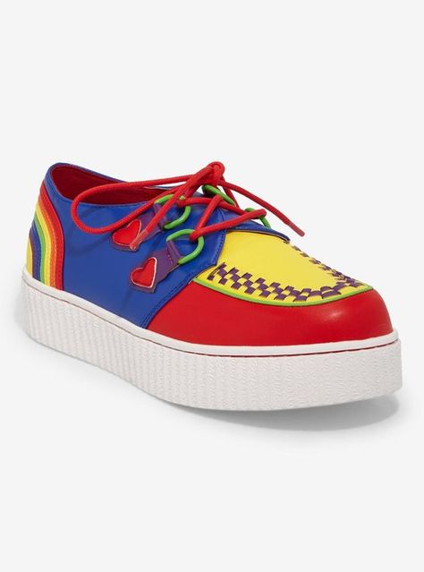 Has good skin ageste Cute Colorful Shoes, Cool Platform Shoes, Clowncore Shoes, Kidcore Shoes, Weirdcore Aesthetic Outfits, Hobicore Outfits, Kidcore Accessories, Silly Shoes, Clowncore Fashion