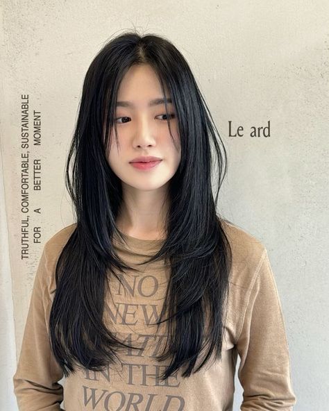 Asian Hair Long Layers, Haircut Asian Girl, Korean Haircut Long, Medium Hair Styles For Women, Hair Inspiration Long, Asian Short Hair, Haircuts For Medium Hair, Haircuts Straight Hair, Mid Length Hair