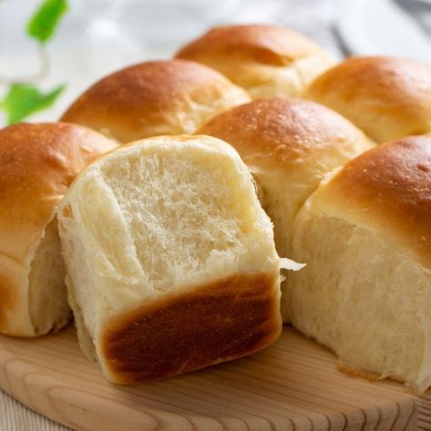 Buttery Rolls, Dinner Roll, Recetas Keto, Healthy Bread, Pan Bread, The Dinner, Gluten Free Bread, Dinner Rolls, Kitchen Recipes