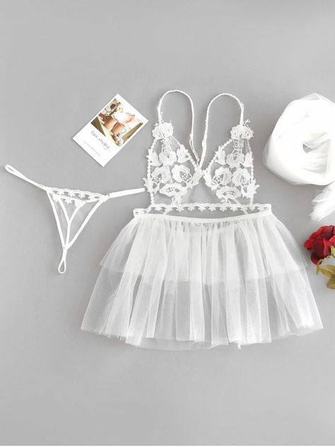 Wedding Lingerie, Lingerie White, Sleepwear Fashion, Lingerie Inspiration, Cute Lingerie, Lingerie Outfits, White Lingerie, Dreamy Dress, Pretty Lingerie