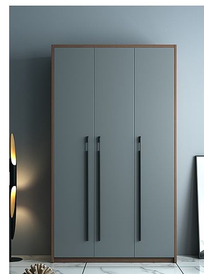 Interior Cupboard Design Bedroom, Wardrobe For Wooden Flooring, Sleek Cupboard Design, Wardrobe Matte Laminate Design, Wooden Flooring Bedroom Wardrobe, 3 Door Wardrobe Laminate Design, Wardrobe Laminates Bedrooms, Wodrobe Decor Ideas, Modern Almirah Design