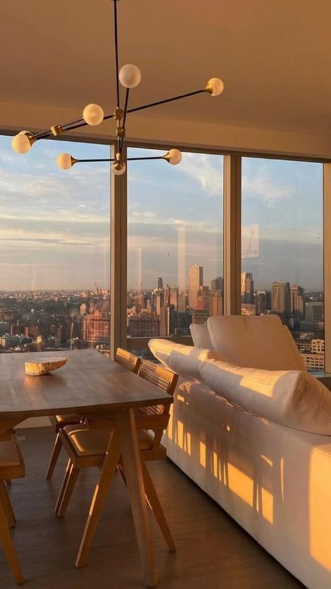 Appartement New York, Nyc Penthouse, Creative Design Ideas, City View Apartment, Apartment View, Apartment Goals, New York City Apartment, The Big Apple, New York Apartment