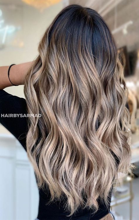 balayage beige blonde, balayage hair, blonde balayage highlight #balayagehair #blondebalayage Balayage Beige, Beige Blond, Brunette Hair With Highlights, Creamy Blonde, Balayage Hair Dark, Brown Hair With Blonde Highlights, Brunette Balayage Hair, Long Hair Color, Beautiful Hair Color