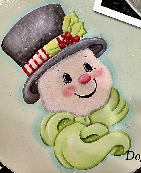 Snowman Faces To Paint, Faces To Paint, Painting Stuff, Snowman Faces, Snowman Painting, Paint