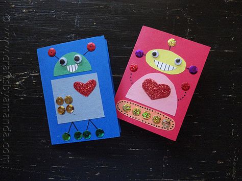 These cute robot Valentines are perfect for any child, boy or girl! Use supplies such as construction paper and glitter to create your own robot designs. Robot Valentine Cards, Robot Crafts, Robot Valentines, Valentines Robots, Preschool Valentine Crafts, Robot Craft, Construction Paper Crafts, Preschool Valentines, Valentine Cards Handmade