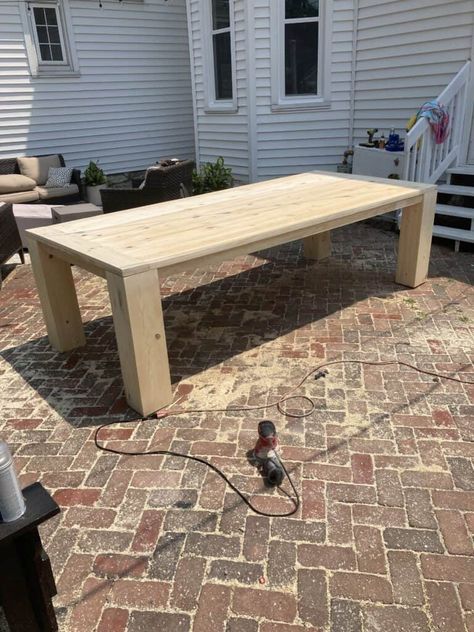 Chunky Outdoor Table, Build Your Own Kitchen Table, Diy Large Table Dining, Diy Outdoor Dining Set, Diy Outdoor Farm Table, Diy Dining Table For 8, Diy Chunky Dining Table, How To Make Dining Table, Alternative Dining Table