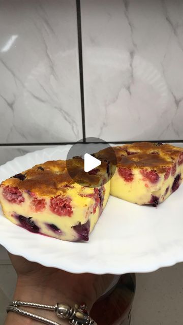 Iulia Lupu on Instagram: "#cheesecake #fruitcheesecake #prajituracufructe #yogurtcake #cake #prajituri #prajitura #prajituradecasa #homemadecake #easyrecipe #retetesimple #bakedcake #sugar #fruit #creamcheese #cheese #cottage #zmeura #afine #raspberry #blueberries #aesthetic #flavour #aroma #desert #dessert #delicious #recipe #recipereels" Blueberries Aesthetic, Desert Dessert, Fruit Cheesecake, Sugar Fruit, Yogurt Cake, Homemade Cakes, Blueberries, Cream Cheese, Raspberry