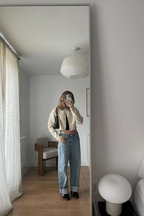 Cardigan Outfit Autumn, Cream Cardigan Outfit, Cardigan Styling, Outfit Mirror Selfie, Outfit London, Autumn Outfit Inspo, Bag Adidas, London Girl, Zara Cardigan