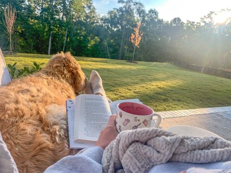 Morning Reading, Simply Taralynn, Spring Coffee, Spring Books, Cozy Mornings, Spring Mood, Cozy Aesthetic, Pizza Hut, Food Lifestyle