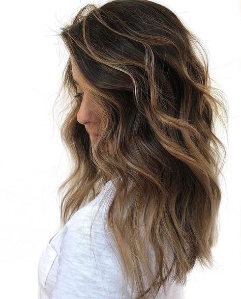 Mulling over a hair color refresh, but not sure which direction to go in? If you're a brunette, you're in luck: we've collected some of the most stunning, Coffee Brown Hair, Medium Length Haircuts, Brown Hair Shades, Haircuts Ideas, Brown Ombre Hair, Wavy Hairstyles Medium, Formal Hair, Color Highlights, Brown Hair Color