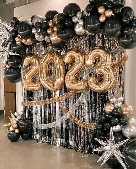 Best Birthday Decoration Ideas, Birthday Wall Decoration Ideas, Best Birthday Decoration, New Year's Eve Backdrop, Nye Party Decorations, Birthday Wall Decoration, New Years Eve Party Ideas Food, New Years Eve Party Ideas Decorations, Nye Decorations