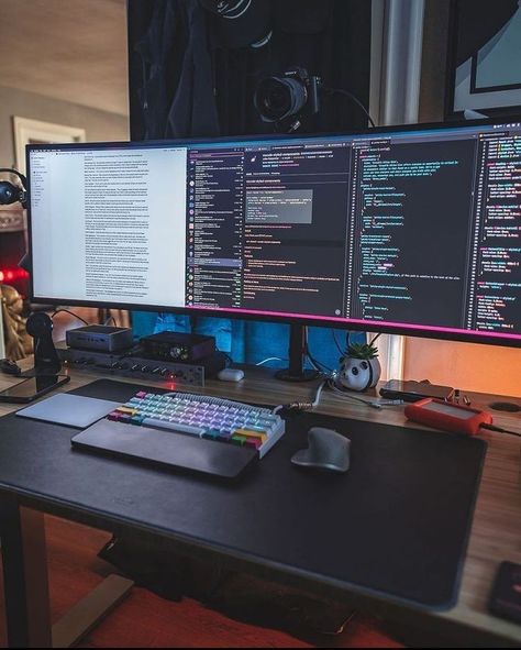 Web Development Desk Setup, Programmer Girl Aesthetic, Programmer Room, Developer Setup, Programmer Office, Programmers Desk, Programming Setup, Pc Photo, Learn Computer Coding