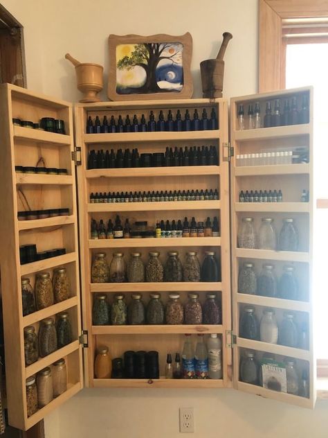 Herb Cabinet Organization, Portable Apothecary Cabinet, Apothecary Spice Cabinet, Herb Cabinet Diy, Herbal Storage Apothecary Cabinet, Apothecary Organization Ideas, Apothecary Storage Cabinets, Apothecary Shelf Diy, Herbalist Storage Ideas