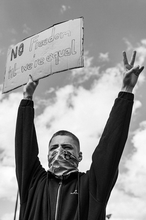 Black And White Protest Photography, Protest Photoshoot, Protest Photography, Black Lives Matter Quotes, Black Lives Matter Art, Protest Posters, Protest Art, Black And White Face, Black Panther Party