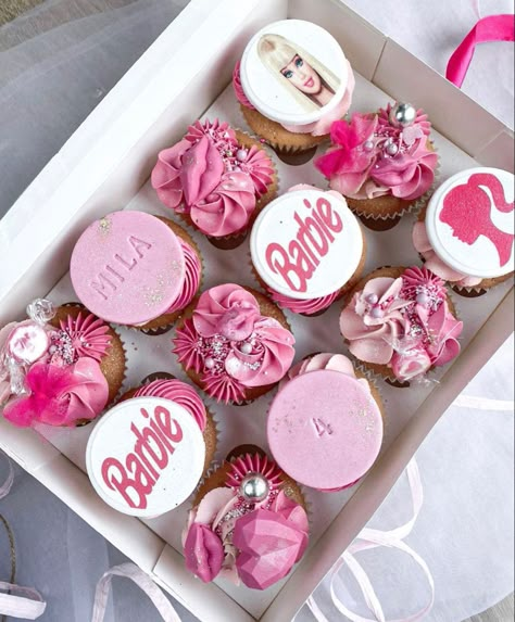 Barbie And Ken Cupcakes, Barbie Birthday Party Cupcakes, Barbie Theme Cupcakes, Barbie Birthday Cupcakes, Barbie Cupcakes Ideas, Cupcakes 1st Birthday, Cupcakes Number, Barbie Cupcakes, Barbie Doll Birthday Cake