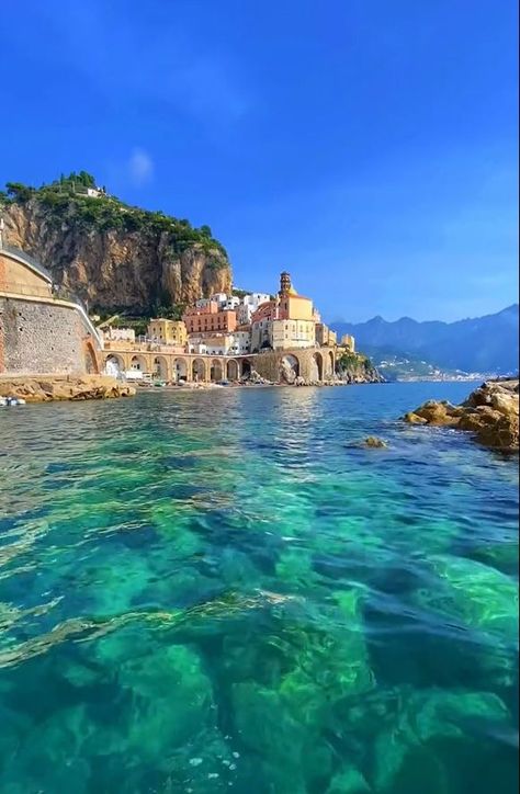 Almafi Coast Italy, Sorrento Italy, Italy Summer, Amalfi Coast Italy, Italy Aesthetic, The Amalfi Coast, Dream Travel Destinations, Vacation Places, Beautiful Places To Travel