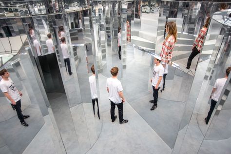 Mirror Maze is a multi-room installation built by British stage designer Es Devlin inside a former warehouse in Peckham, Southeast London. Es Devlin, Mirror Maze, Southeast London, Space Man, Mirror Installation, Key Projects, Mirror Room, Infinity Mirror, Mirror Reflection