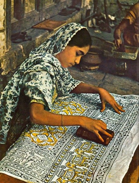 Amazing India, Wood Block Printing, Indian Block Print, Indian Textiles, We Are The World, Block Printing, Lino Print, Woodblock Print, Anthropology